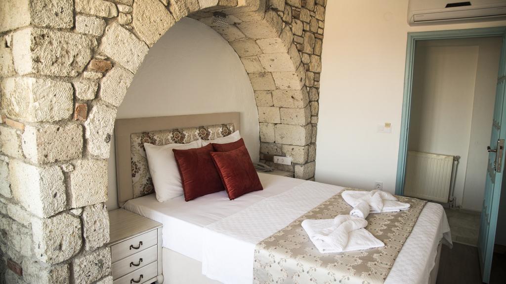Alacati Sardunya Hotel Exterior photo